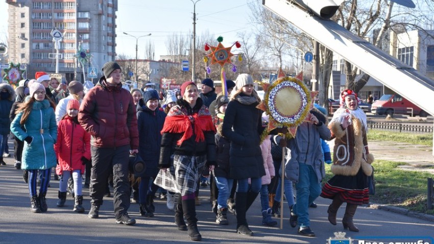 Свята без снігу у Нікополі (фото)