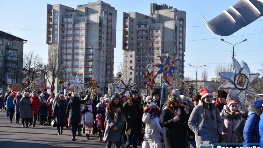 Свята без снігу у Нікополі (фото)