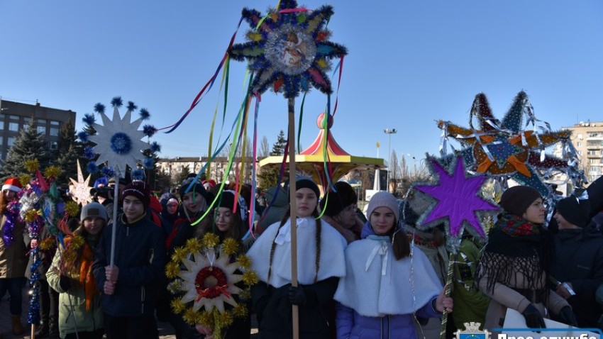Свята без снігу у Нікополі (фото)