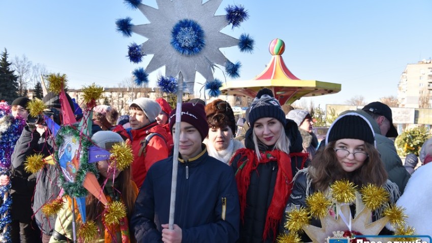 Свята без снігу у Нікополі (фото)
