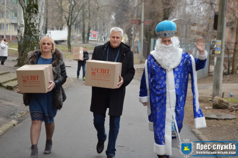 Санта з Канади приїхав до Нікополя!