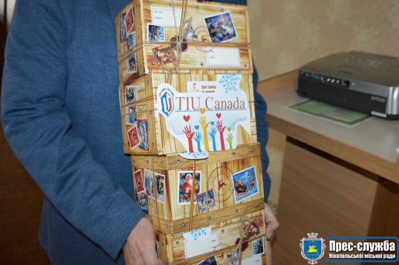 Санта з Канади приїхав до Нікополя!