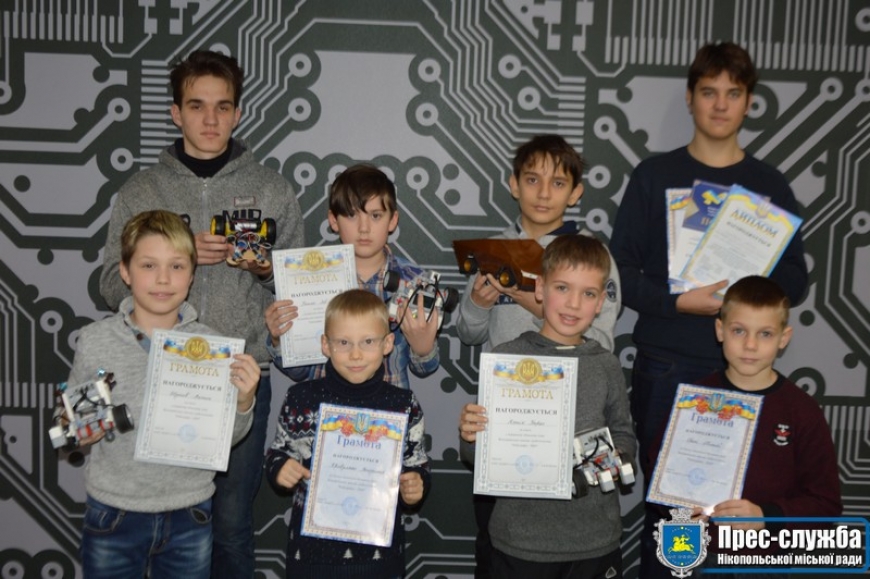 Роботи із Нікополя були визнані вартими уваги в області! Юні винахідники отримали нагороди