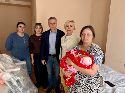 Традиційно щороку вітаємо родини нікопольців, чиї діти народилися у День міста